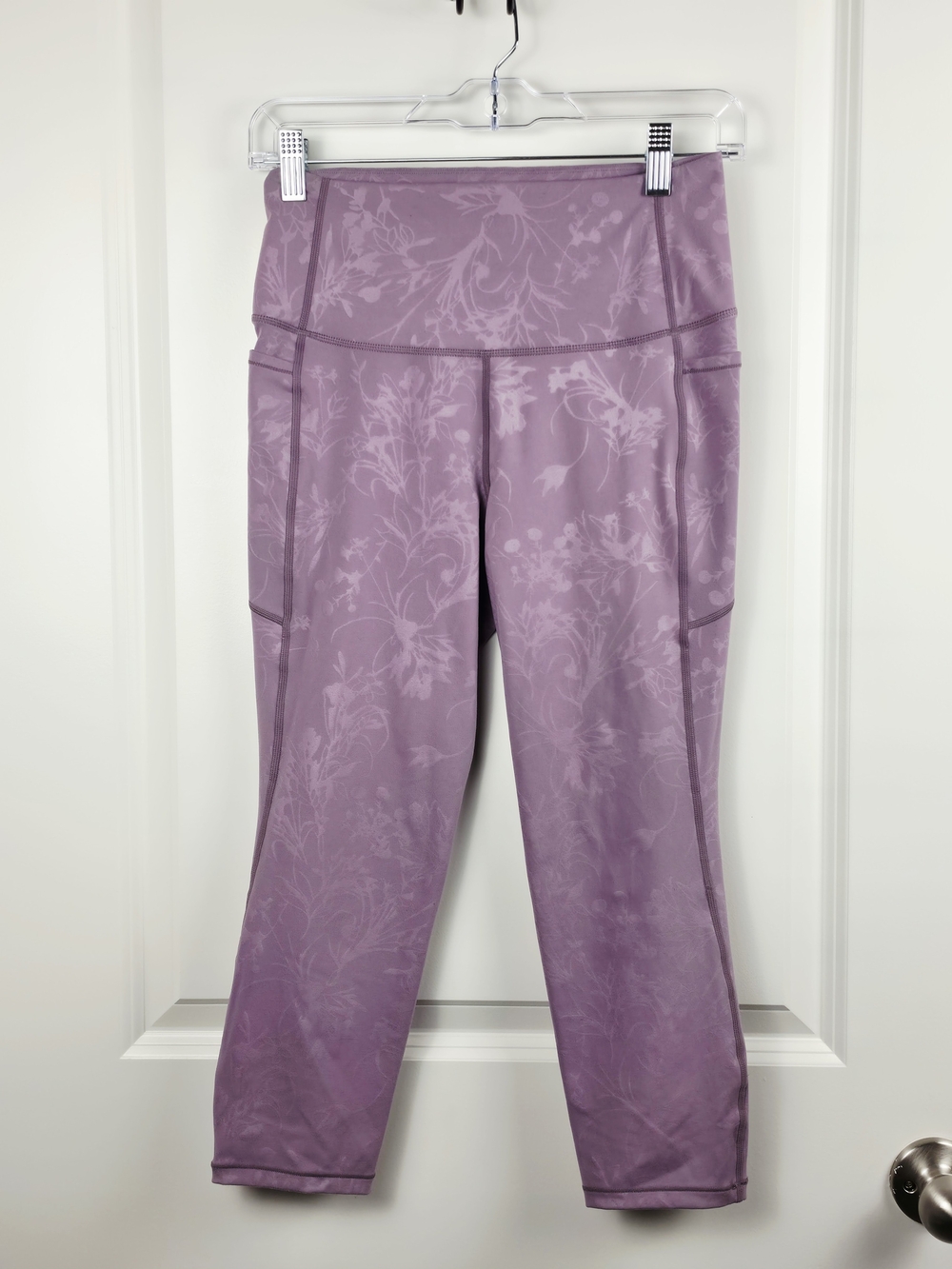 ZYIA Lavender Floral High-Rise Crop Leggings
